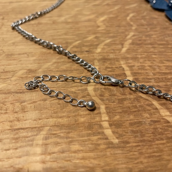 Necklace Fashion Jewelry Blue Flower Pattern Accessory - Picture 8 of 8